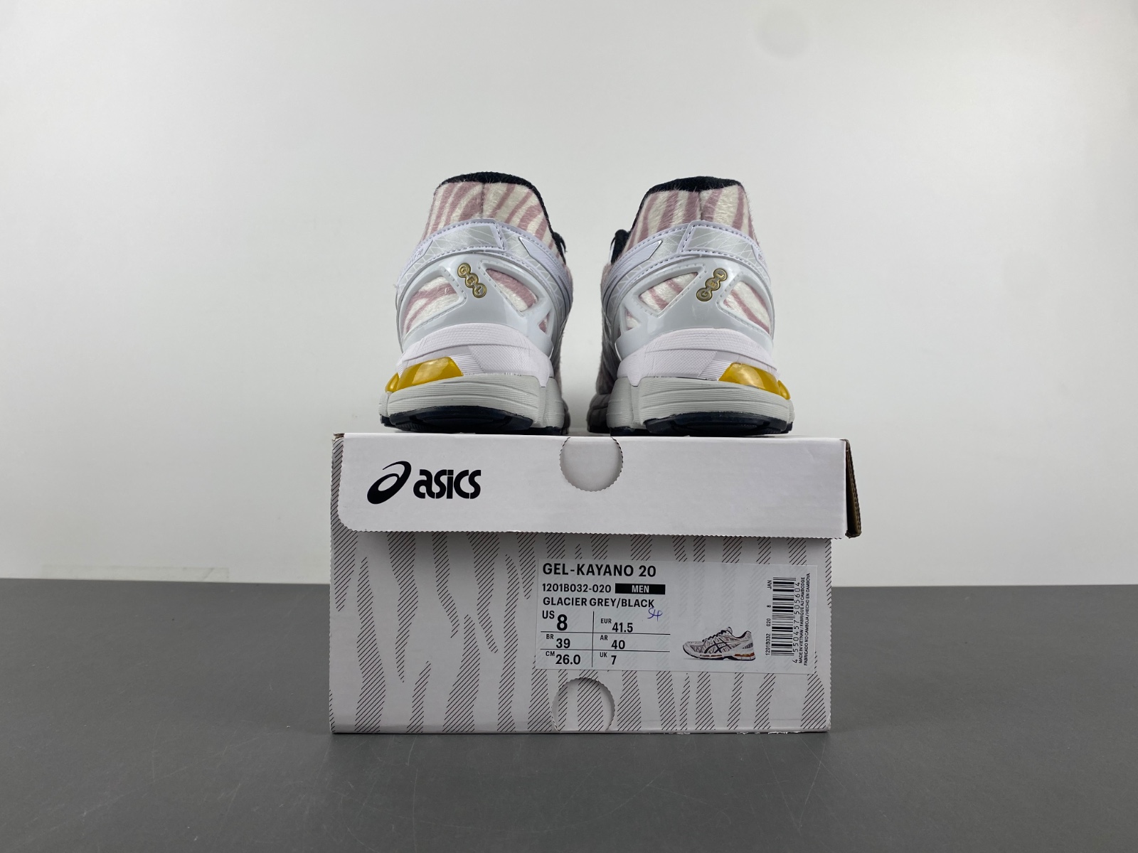 ASICS sneaker