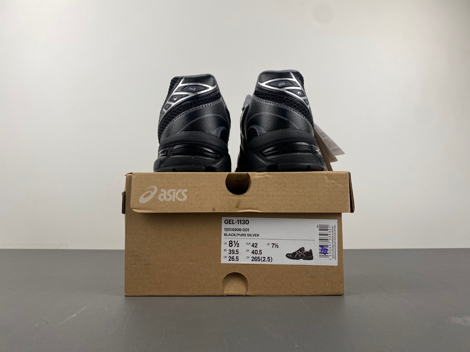 ASICS sneaker
