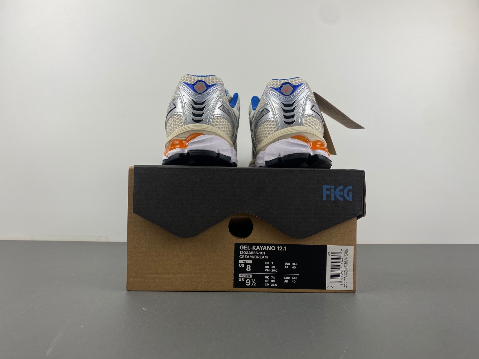 ASICS sneaker