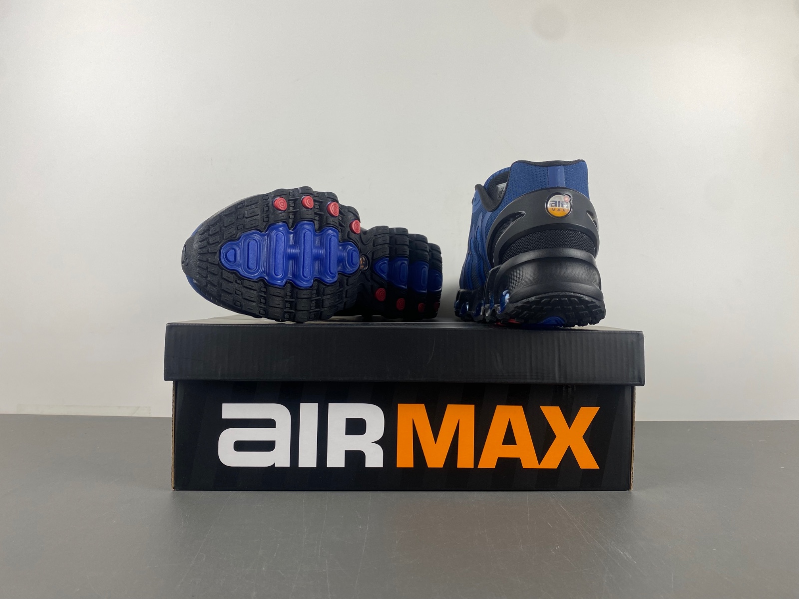 Nike Air Max DN 8