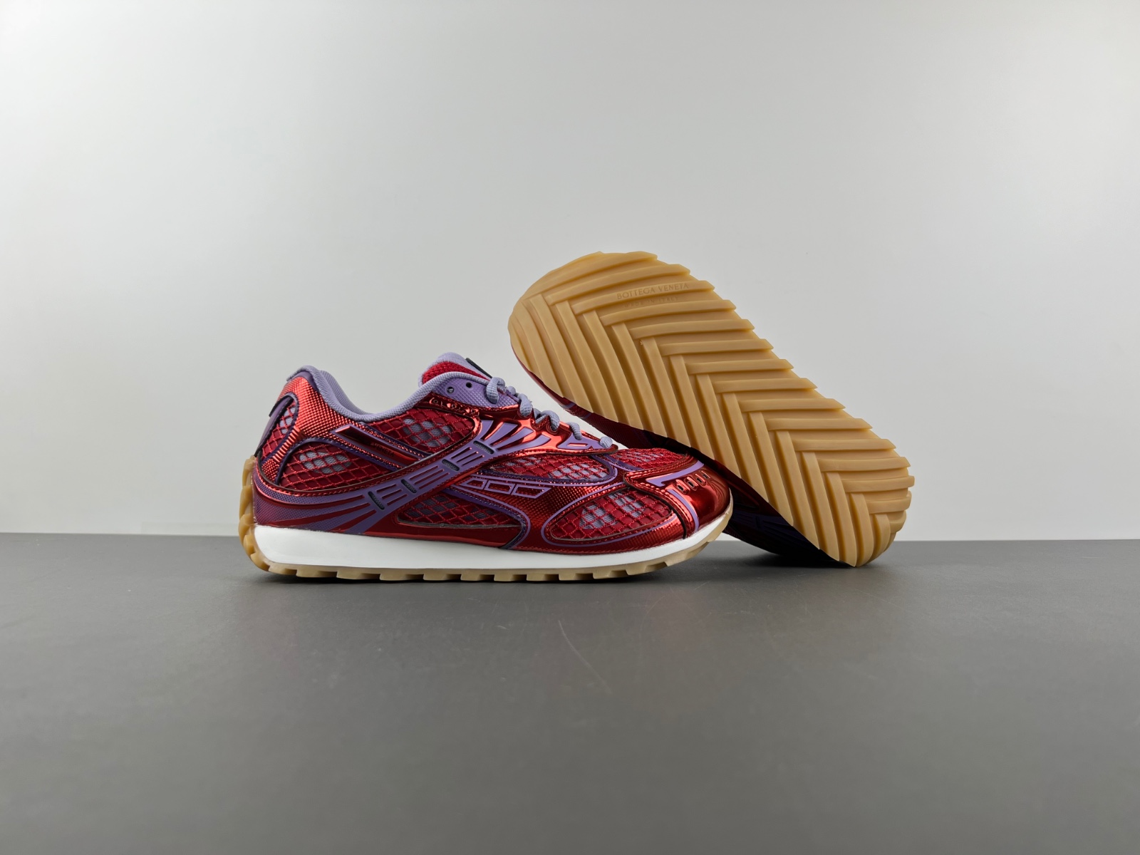b0tte*a Ven*ta sneaker