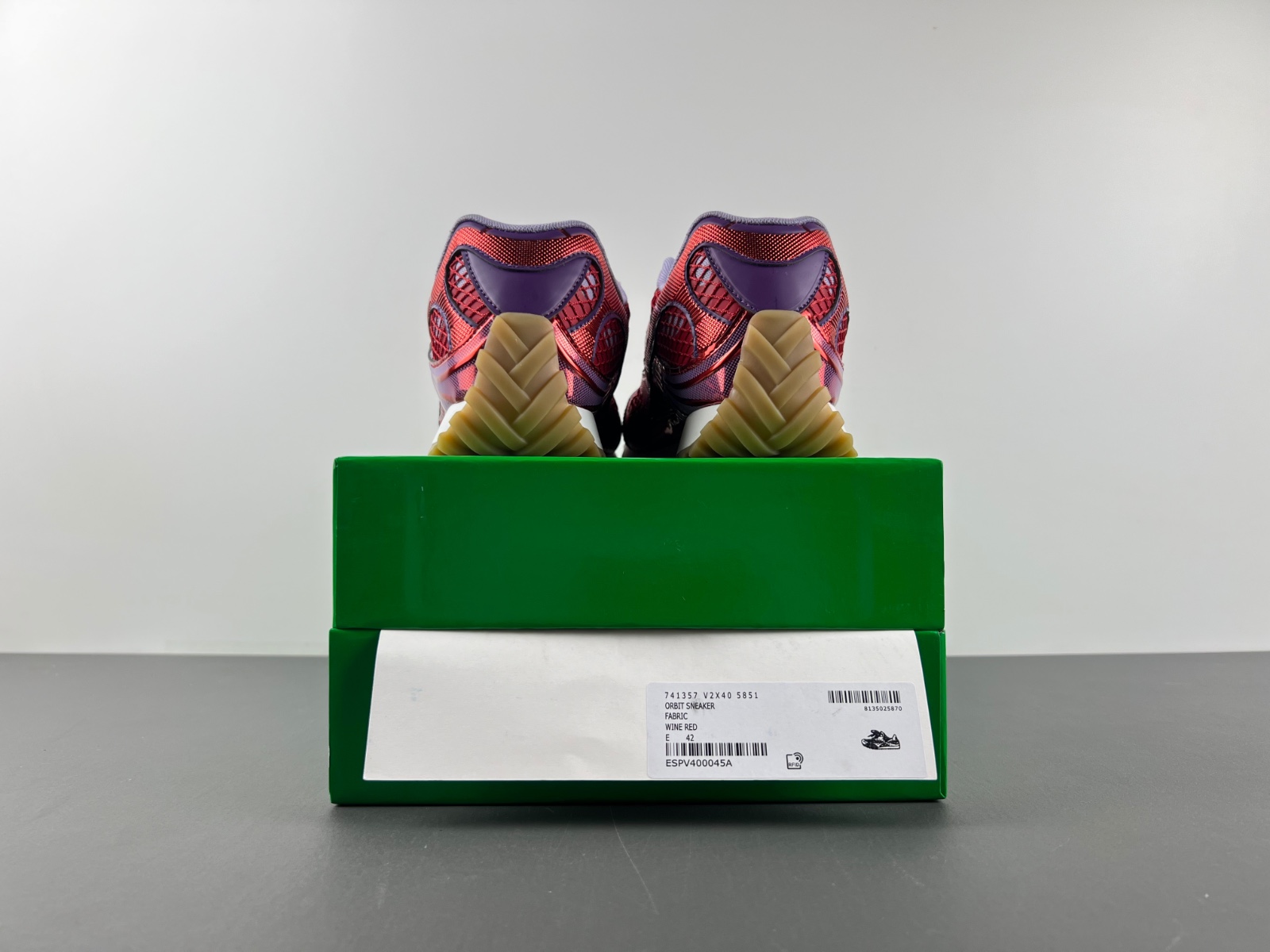 b0tte*a Ven*ta sneaker