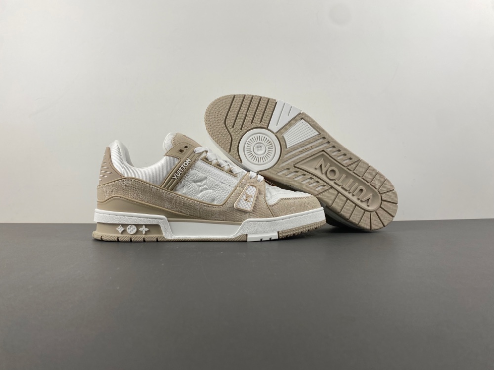 LV Trainer Sneaker