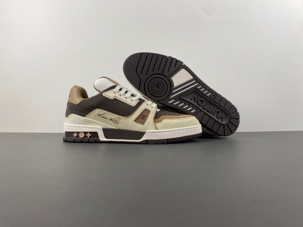LV Trainer Sneaker