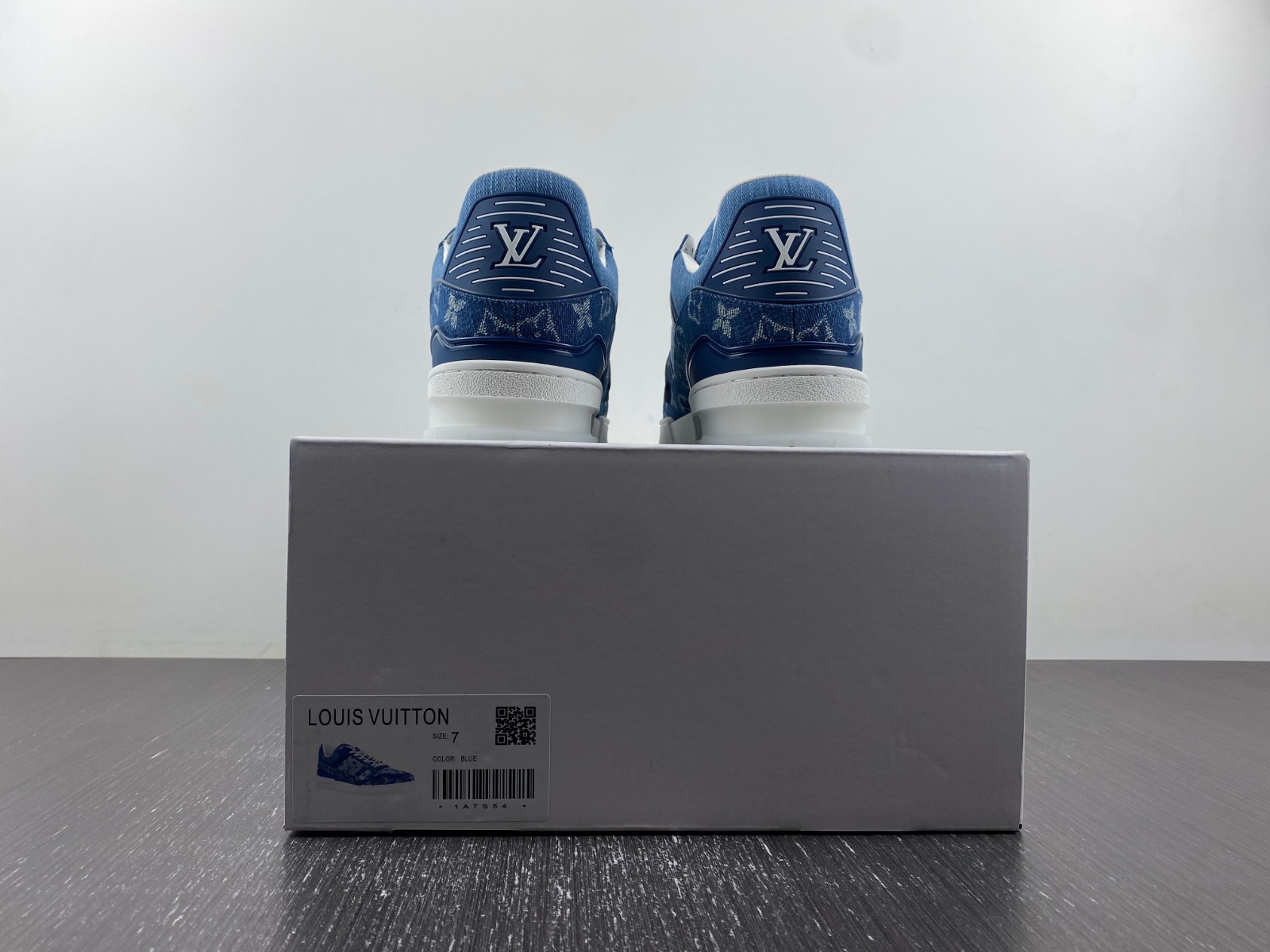 LV Trainer Sneaker