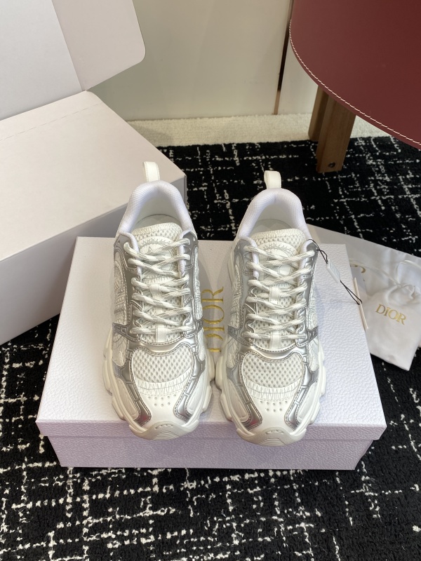 Dior Chrono Sneaker