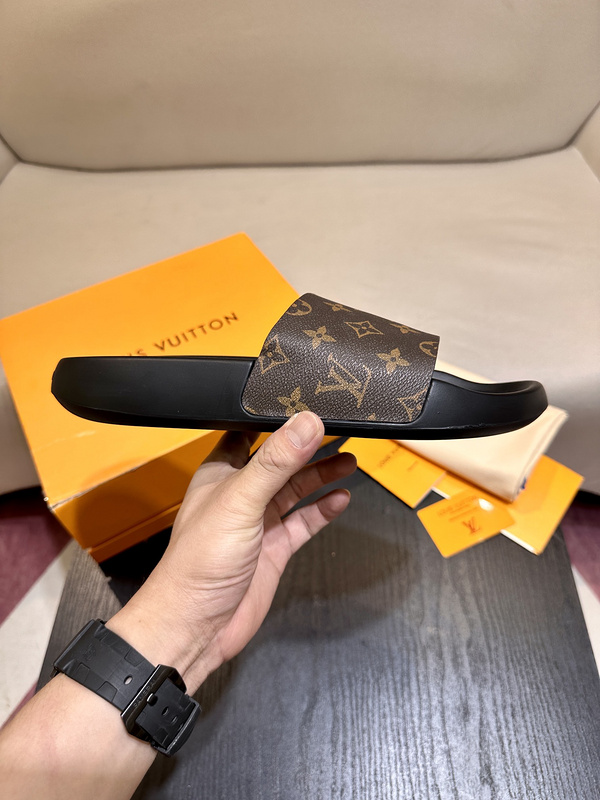 LV WATERFRONT MULE