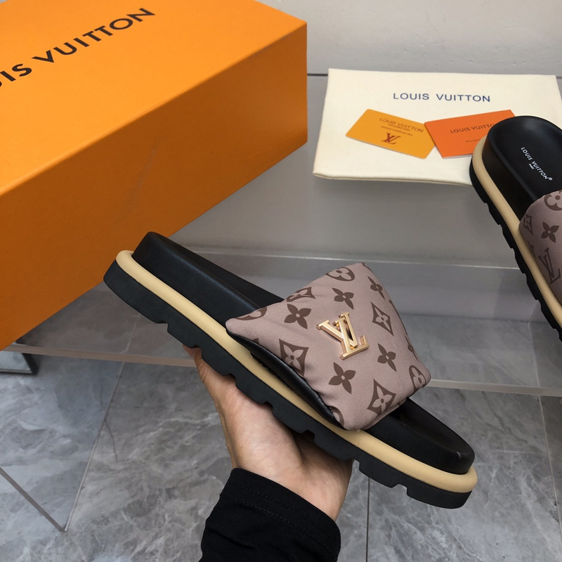 LV POOL PILLOW COMFORT MULE