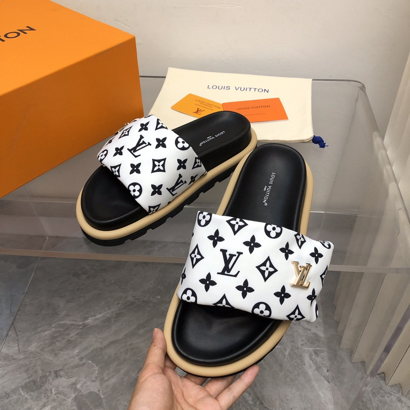 LV POOL PILLOW COMFORT MULE