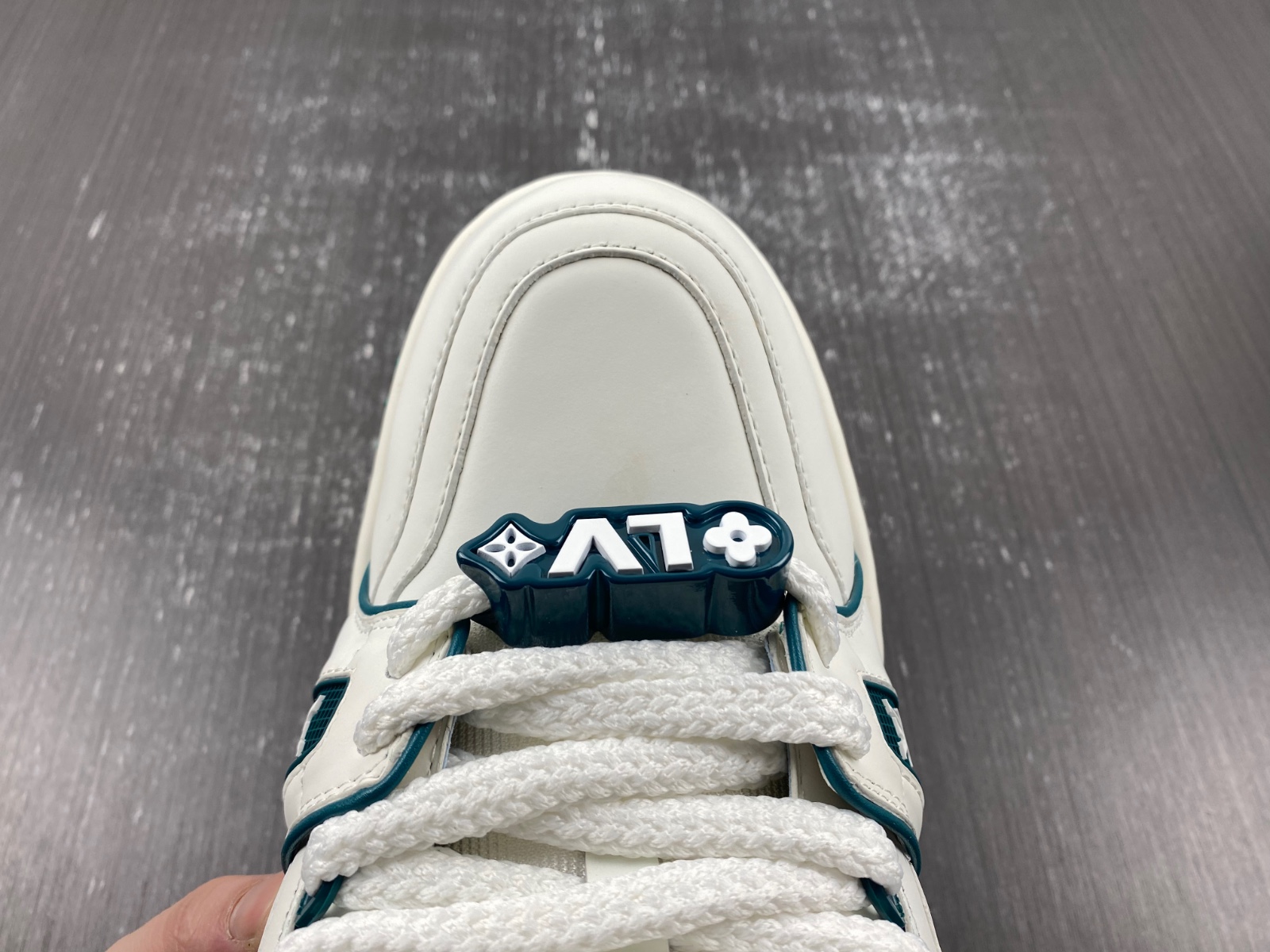 LV Trainer Maxi Sneaker