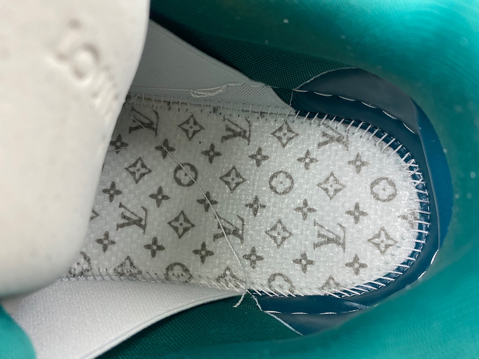 LV Trainer Maxi Sneaker