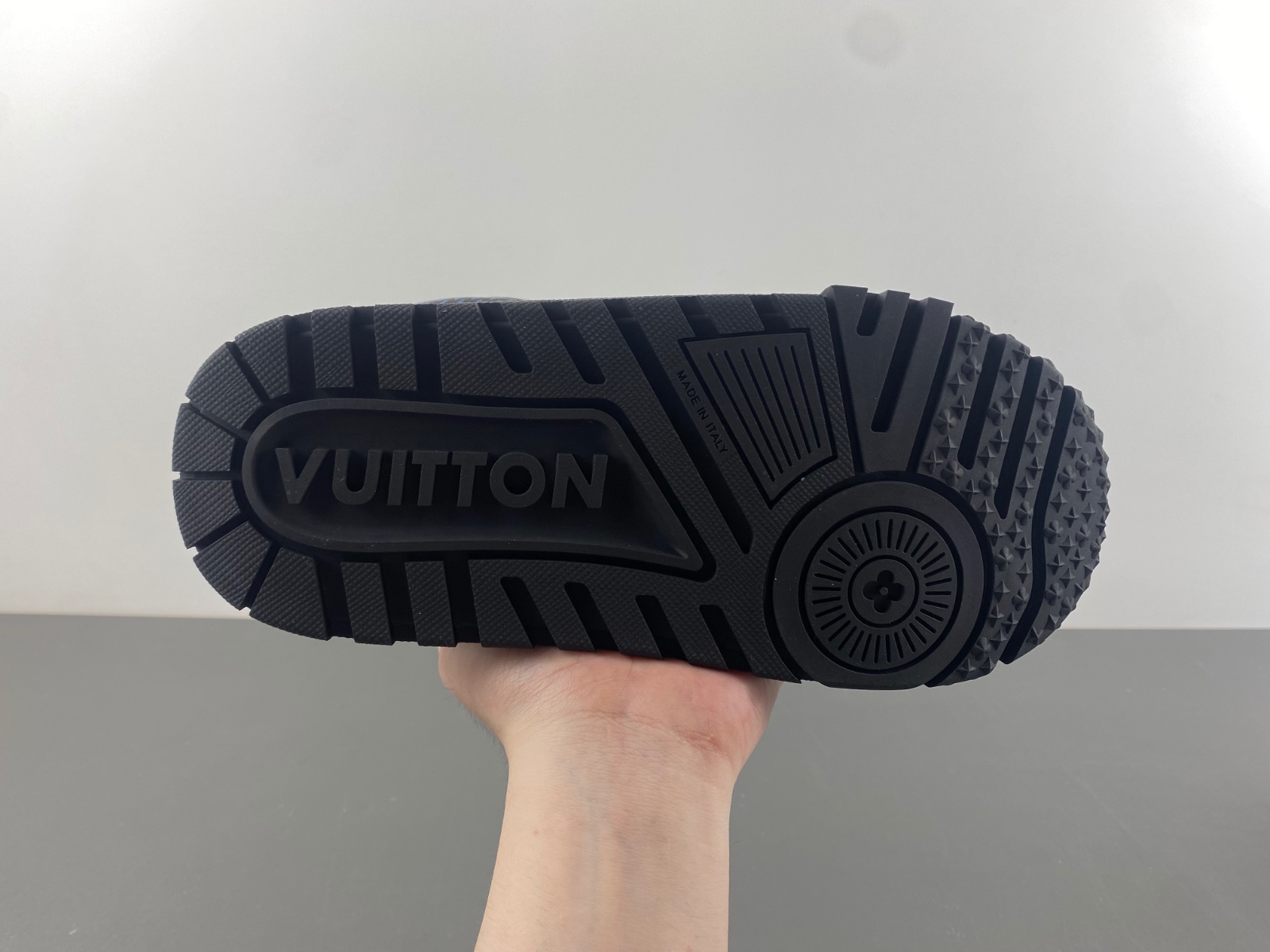LV Trainer Maxi Sneaker