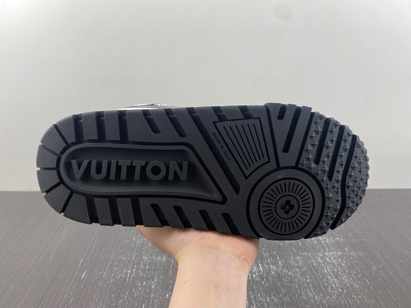 LV Trainer Maxi Sneaker